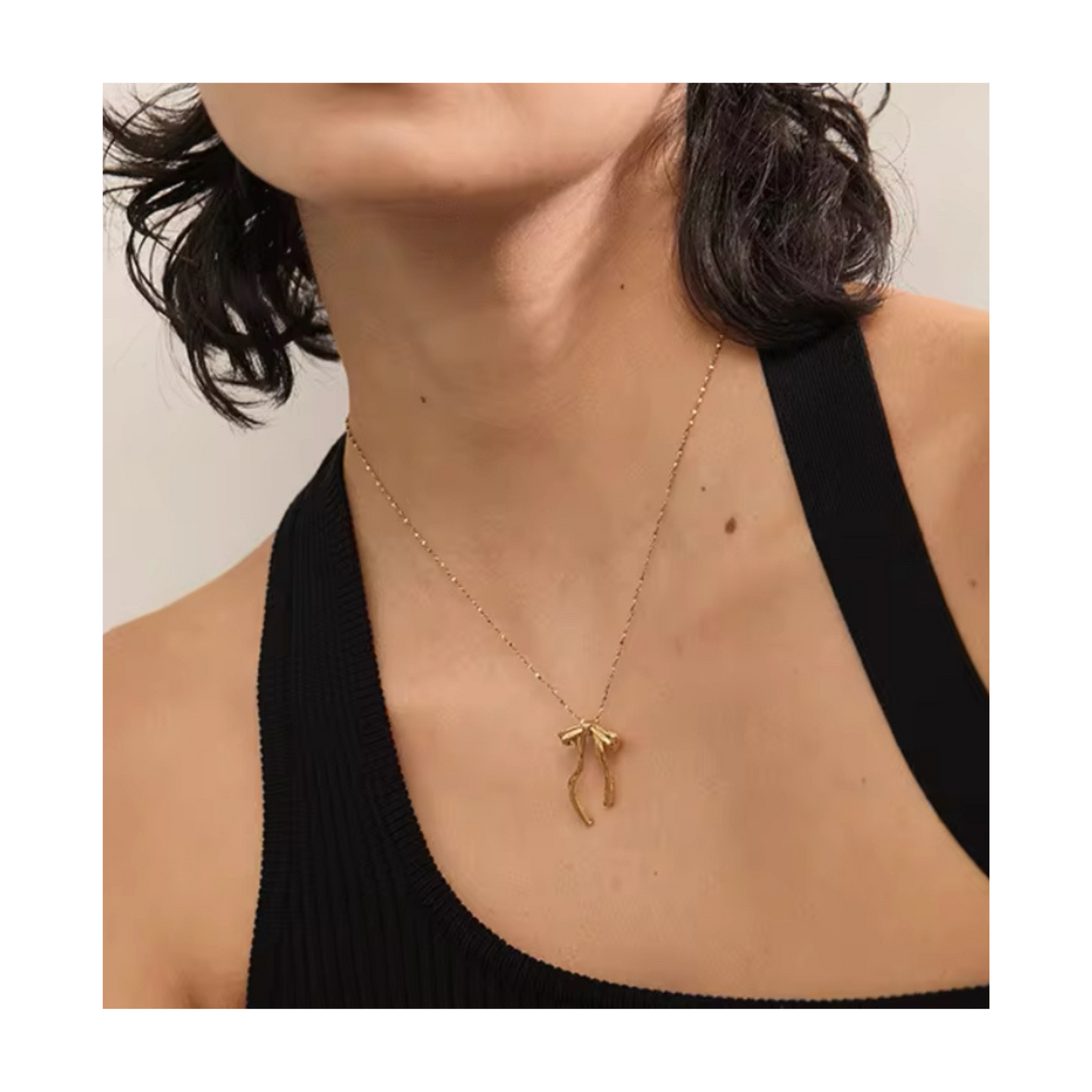 Pretty Bow Necklace