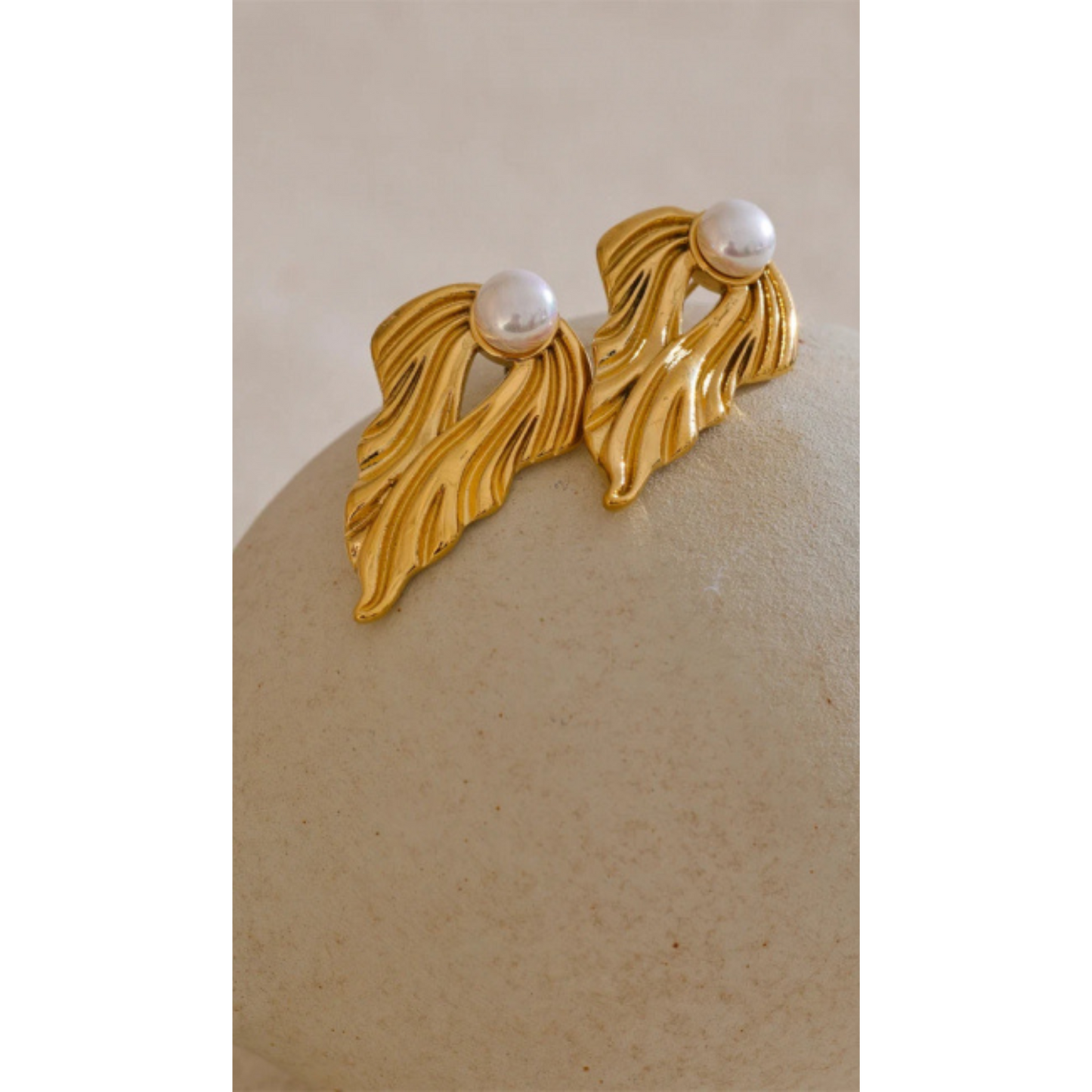 Haven Pearl Earrings