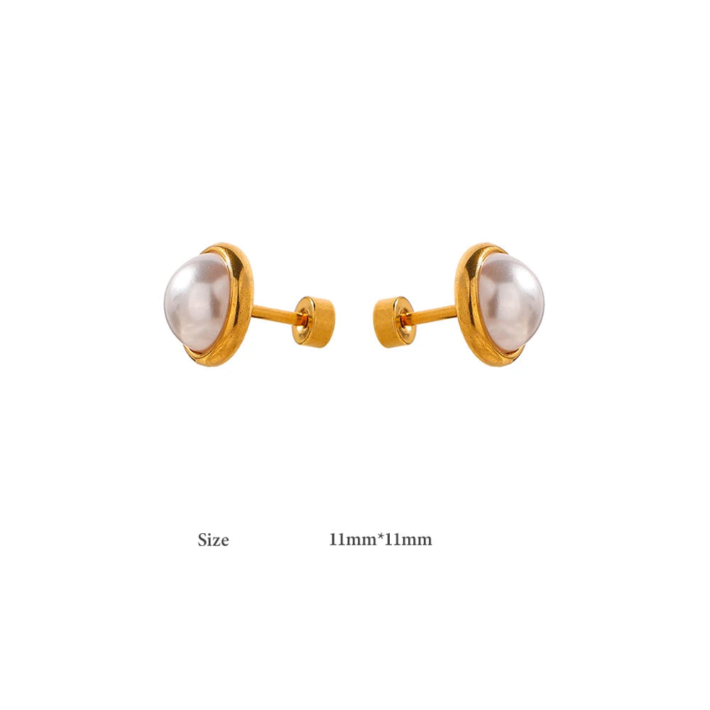 Pearl Screw Back Classic Studs