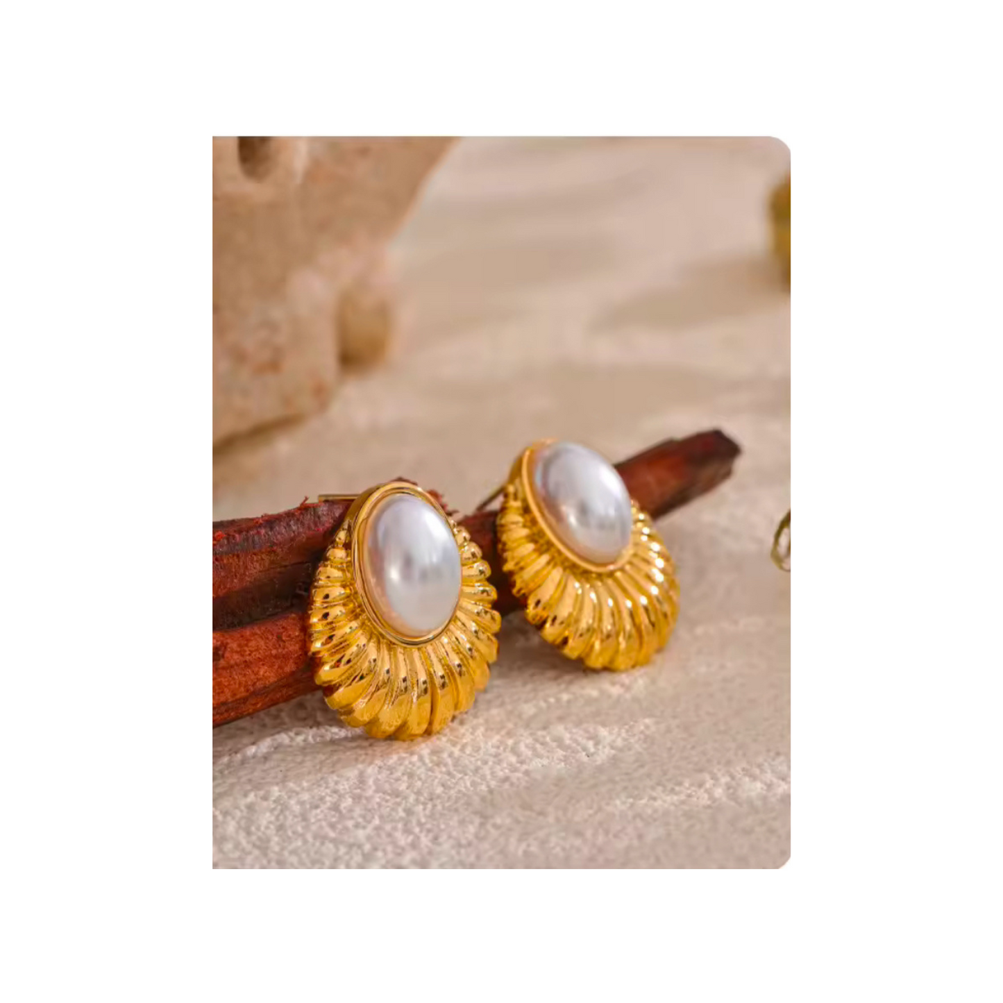 Vintage Inspired Pearl Studs