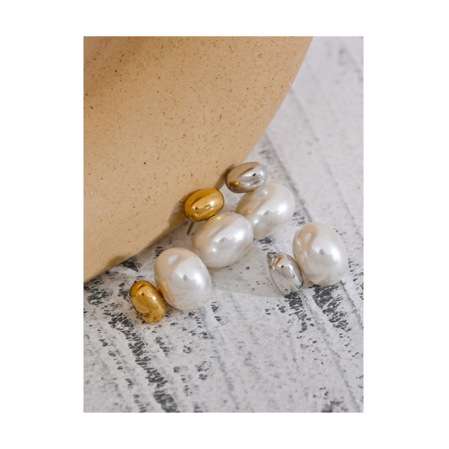 Sweet Pearl Studs