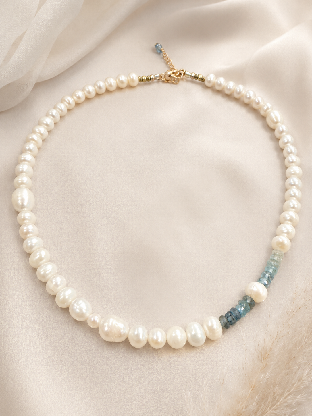 Gradient Moss Aquamarine Pearl Necklace
