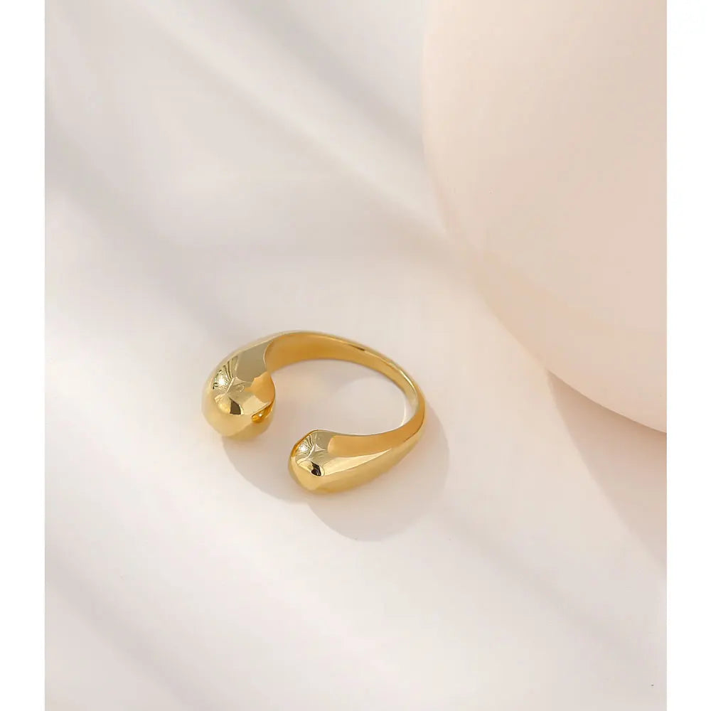 The Minimalist Statement Ring