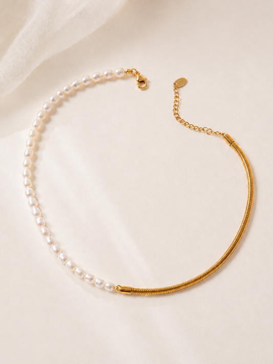 Pearl & Round Snake Chain Necklace