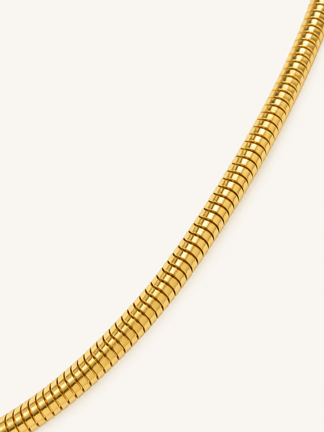 Pearl & Round Snake Chain Necklace