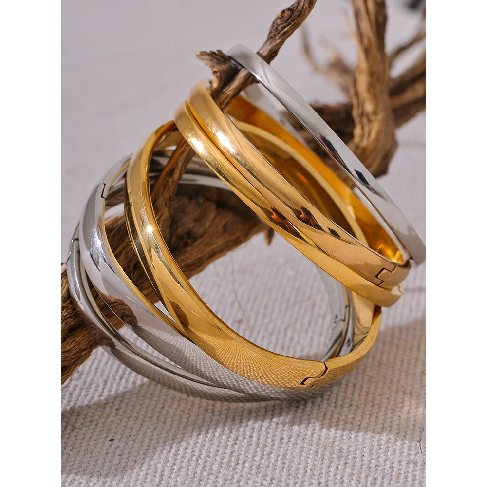 The Everyday Bangle