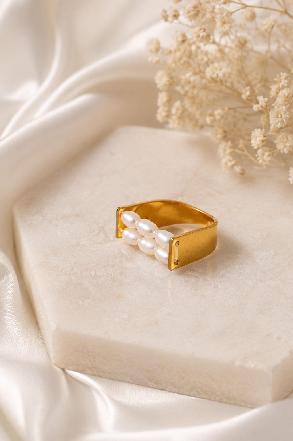 Squared Pearl Ring